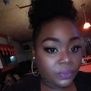 Meet your Posher, Liza